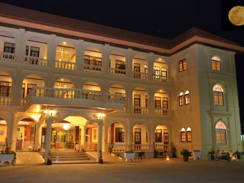 Bann Udomsap Hotel Mukdahan Exterior photo